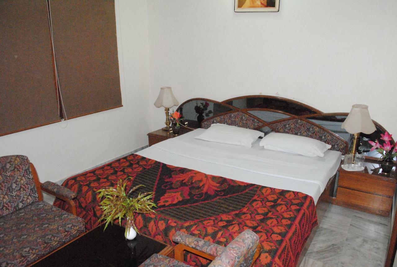 Geetco Hotel Jalor Dış mekan fotoğraf