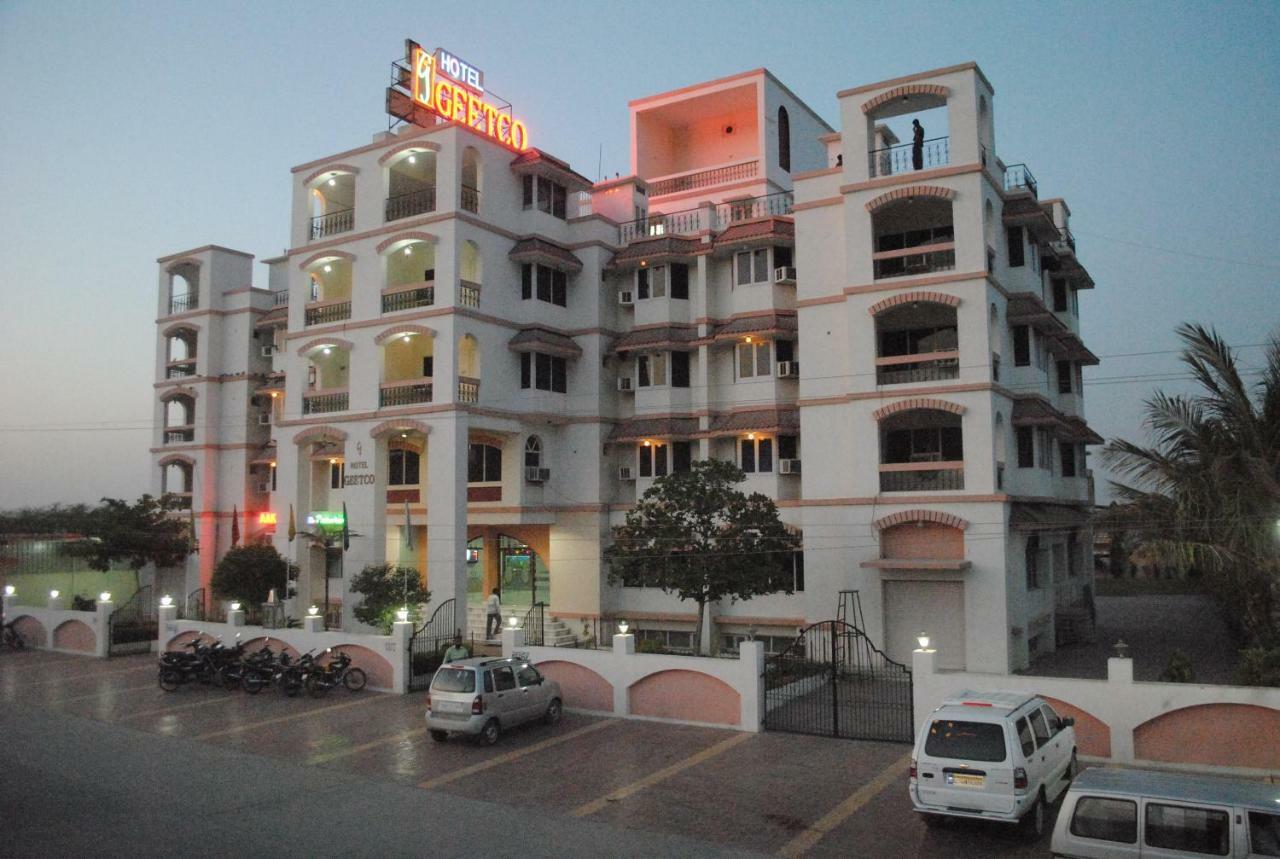 Geetco Hotel Jalor Dış mekan fotoğraf