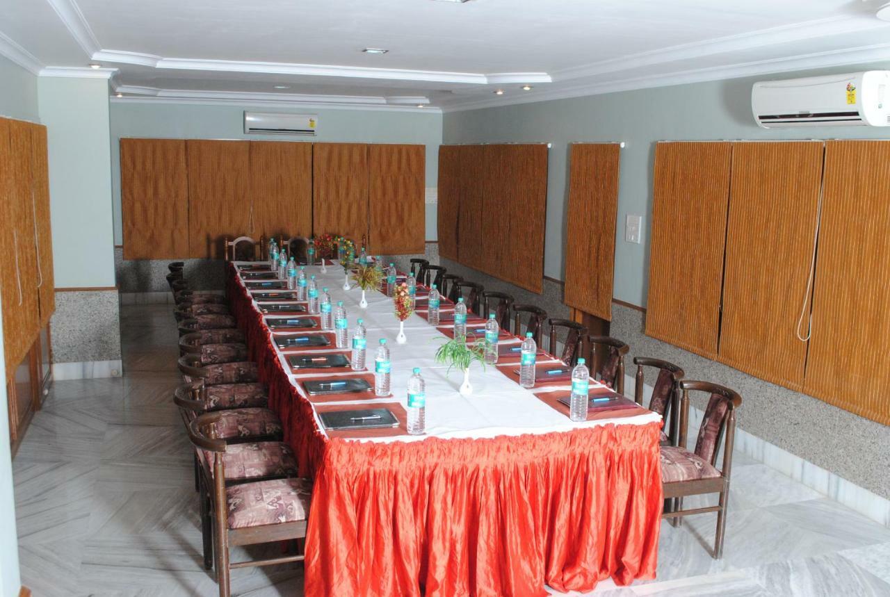 Geetco Hotel Jalor Dış mekan fotoğraf