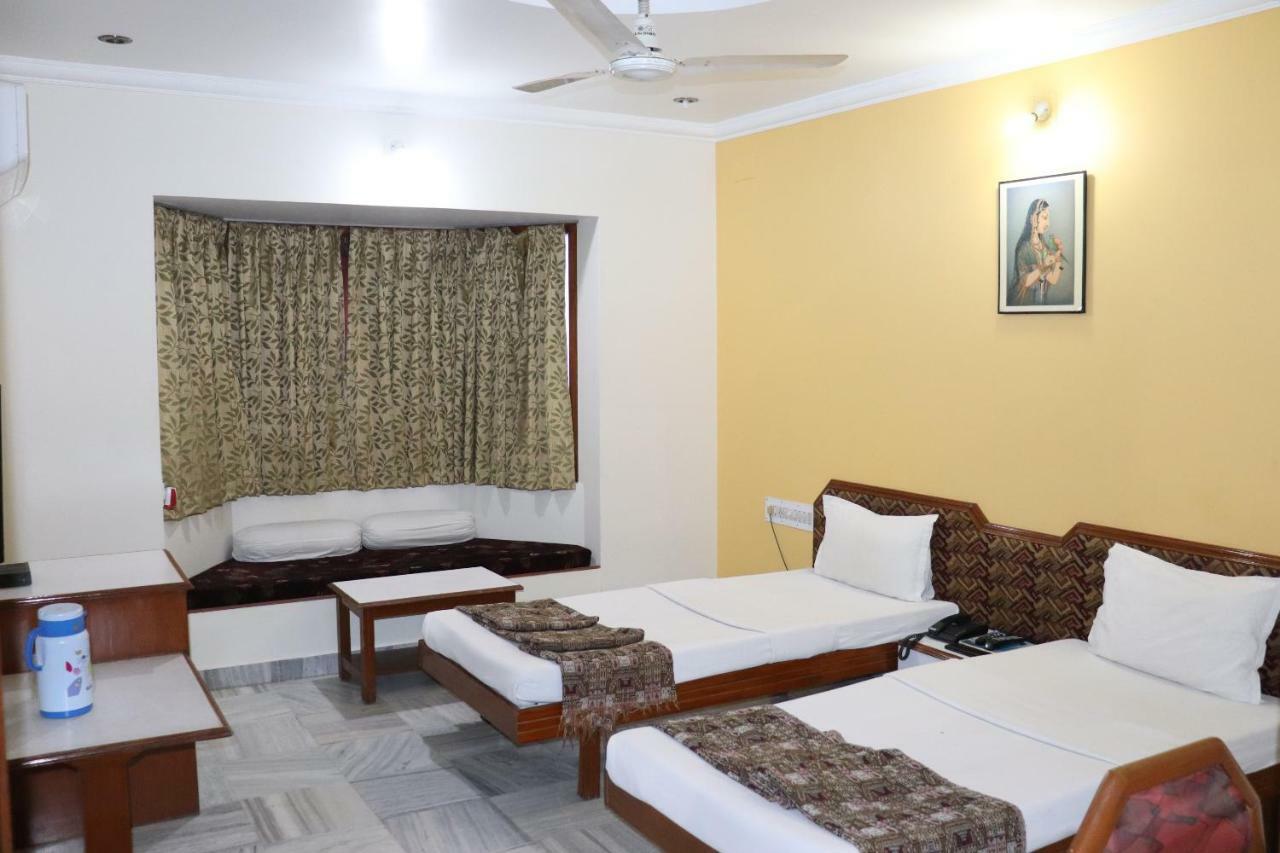 Geetco Hotel Jalor Dış mekan fotoğraf