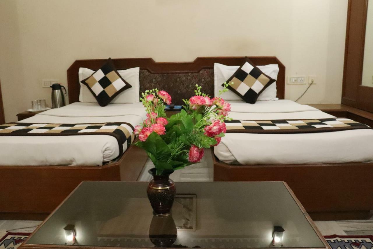 Geetco Hotel Jalor Dış mekan fotoğraf